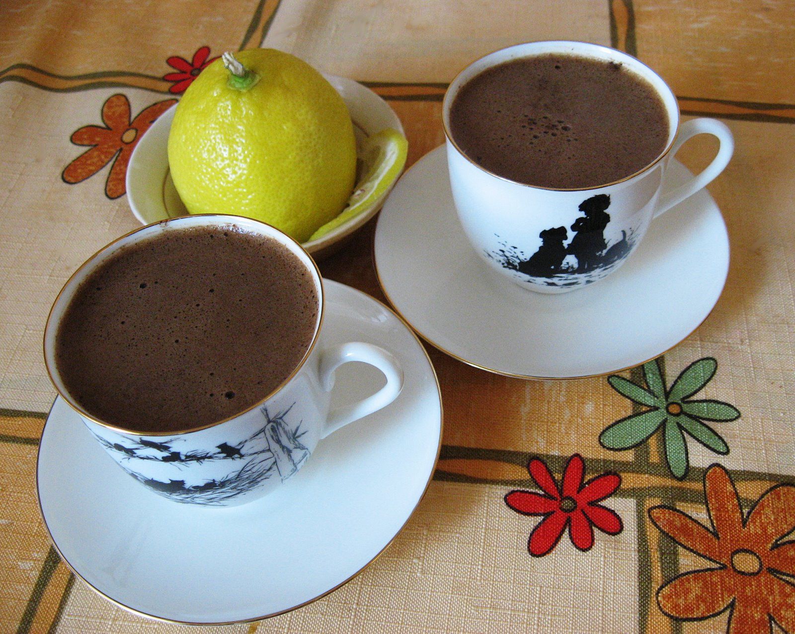 A băut cafea cu lămâie de trei ori pe zi. Efectul a fost unul extraordinar