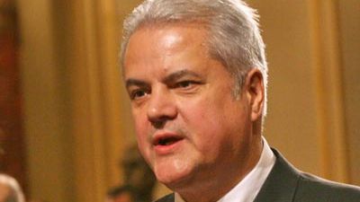 Cum îl ia Adrian Năstase peste picior pe Traian Băsescu