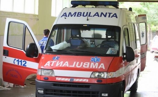 Îngrozitor! Adolescentă de 16 ani, înjunghiată de propriul tată și abandonată la marginea pădurii