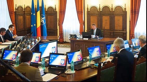 Klaus Iohannis cere din nou demisia lui Ponta: "Imaginea României are de suferit"