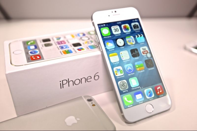 eMAG: Reduceri foarte mari pentru iPhone, iPad și MacBook
