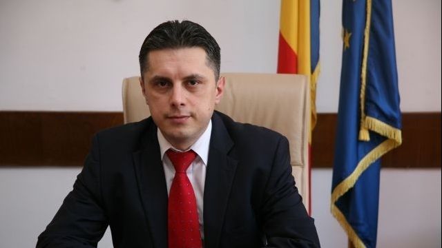 PNL: Ponta este folosit de PSD pentru a menţine partidul la guvernare 