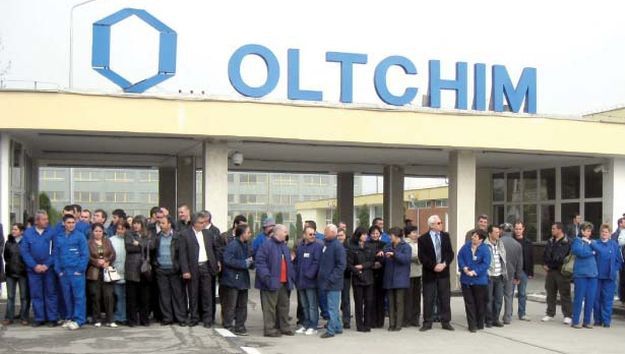 Bonus uriaș pentru șefii de la Oltchim dacă reușește privatizarea