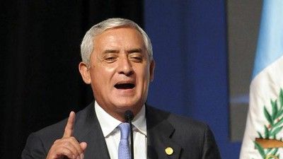 Mandat de arestare pe numele unui preşedinte de stat. Este acuzat de corupţie
