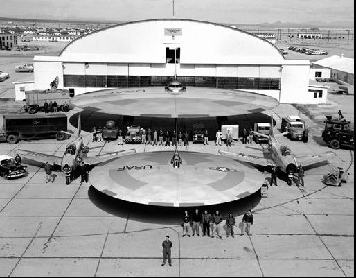 OZN-ul US Air Force, construit de savanţii lui Hitler, a spionat Europa de Est