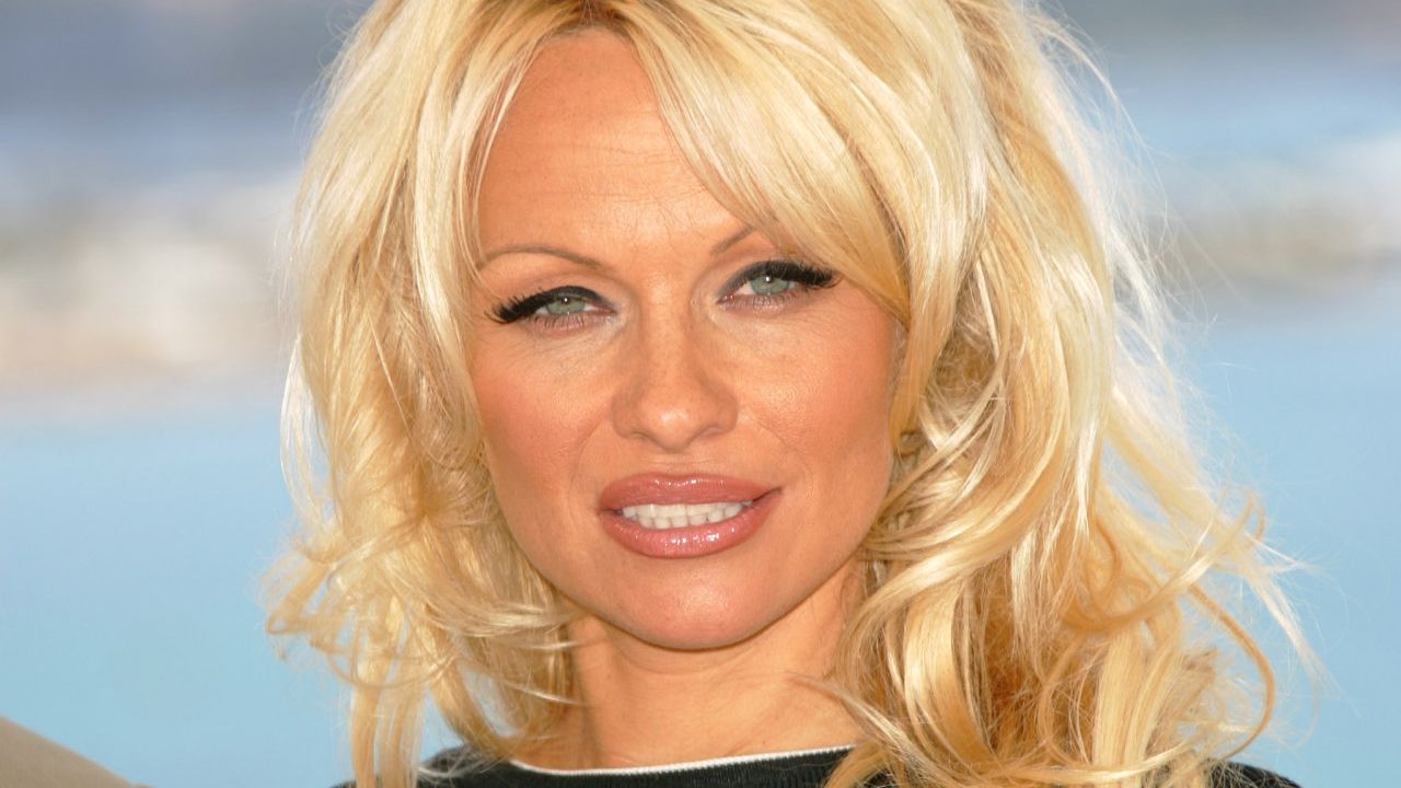 Pamela Anderson îşi vinde un obiect personal în scopuri caritabile. Despre ce e vorba 