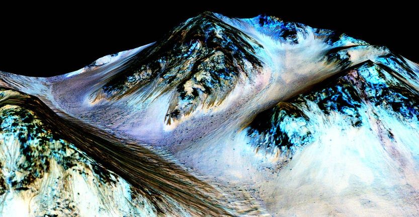 Fotografiile făcute de NASA în care se văd răurile de apă pe Marte