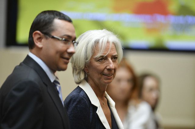 Reuters: România riscă derapaje în lipsa unui acord cu FMI