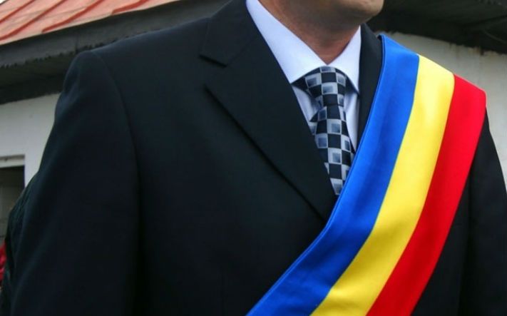 Ultima aroganță a aleșilor: primarii vor să iasă la pensie mai devreme. "E muncă grea"