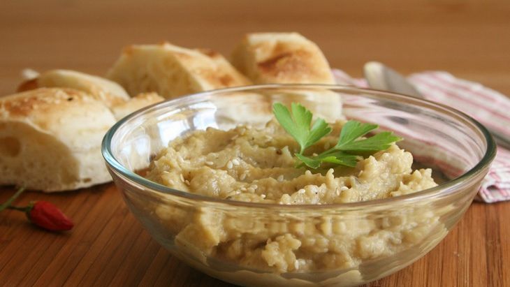 Aşa faci cea mai bună salată de vinete. Ingredientul secret