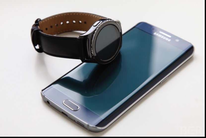Ai telefon cu Android? Acum poţi să-i adaugi un ceas inteligent de top
