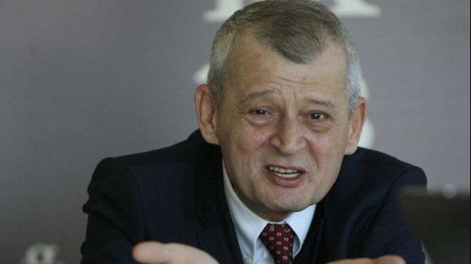 Elena Udrea, solidară cu Sorin Oprescu: Este condamnat la chinuri în închisoare!
