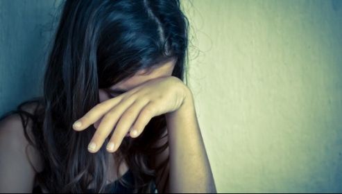 Percheziţii la proxeneţi. Victimele minore dintr-un centru social, traficate de o angajată