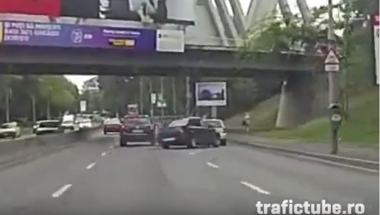 Accident şocant, la Fântâna Mioriţa. Ce face şoferul unei maşini de teren după o şicană în trafic