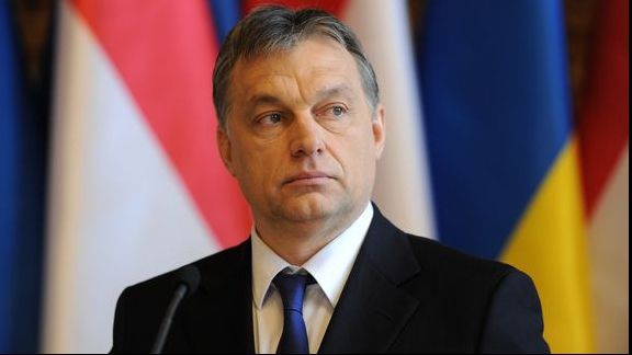 Viktor Orban lansează un avertisment: "Dacă varianta gardurilor nu este populară, îi lăsăm să.."