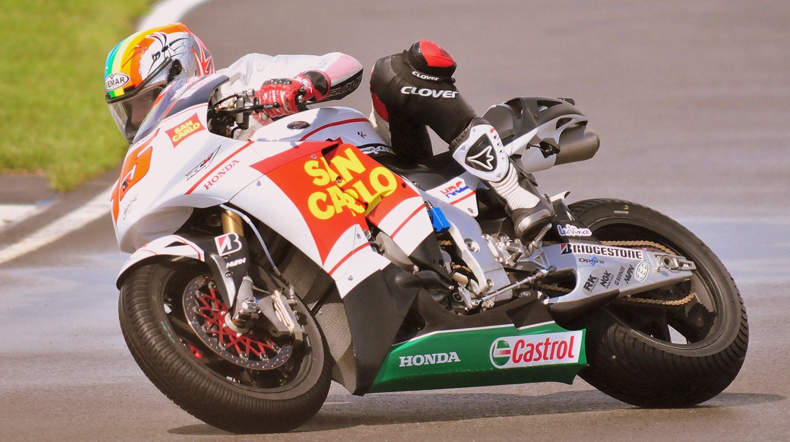Motociclistul Alex de Angelis a fost plasat în comă artificială