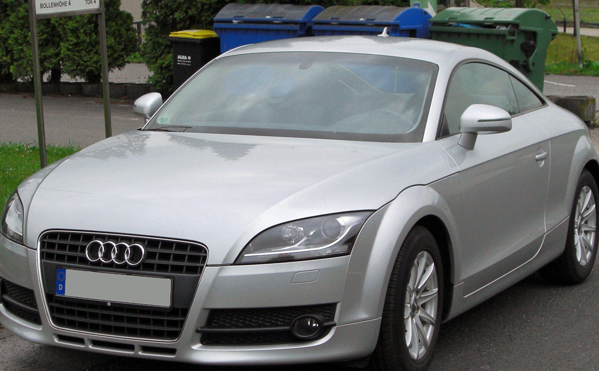 Un şofer nu a schimbat uleiul la maşină timp de 135.000 de kilometri. Priviţi ce i s-a întâmplat!