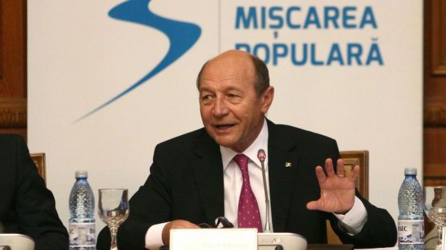 La o zi după înscrierea în partid, Traian Băsescu schimbă numele PMP. "Fără P în față''