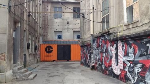 Artiștii români, solidari cu victimele incendiului din Club Colectiv. Ce au scris pe Facebook 