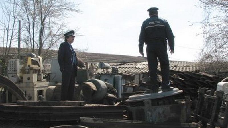 Descoperire uluitoare la un centru de colectare a fierului vechi. Cântărea 300 de kilograme