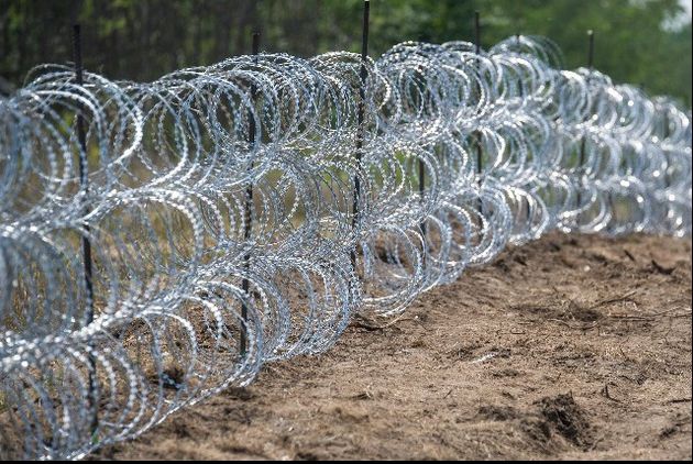 Criza imigranților. Ungaria a închis granița cu Croația. Refugiații se îndreaptă spre Slovenia