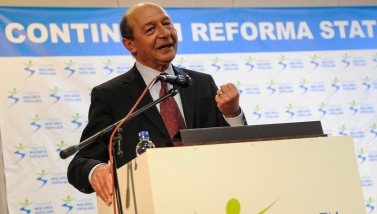 Băsescu, noul preşedinte al Mişcării Populare: Sunt un om care nu mai vrea nimic pentru el