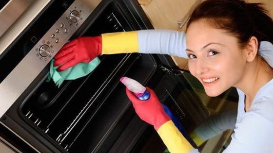 Cel mai eficient mod de a curăța cuptorul