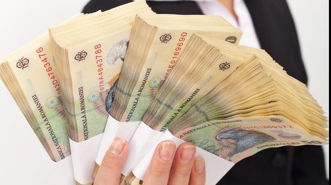 Cadou electoral de la PSD. Salariile bugetarilor ar putea creşte cu 10%, de la 1 decembrie