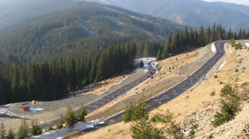 România nu mai are doar două șosele spectaculoase. A fost inaugurată a treia minune: TransRarăul