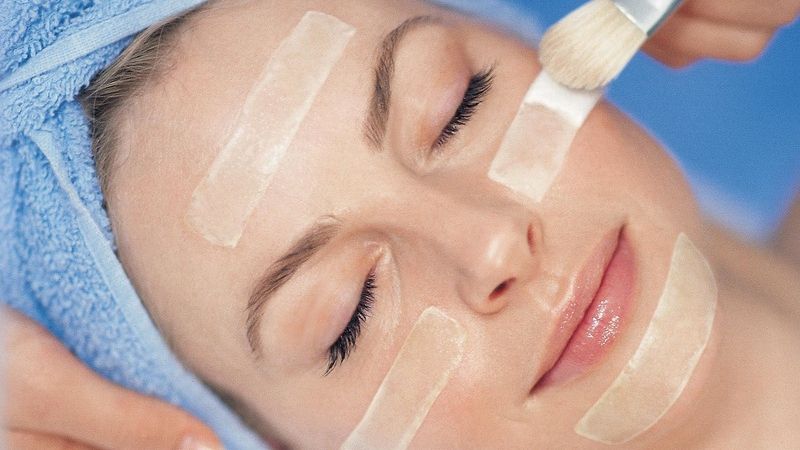 Ai coșuri sau puncte negre? Acest remediu natural te ajută să scapi de ele în 15 minute