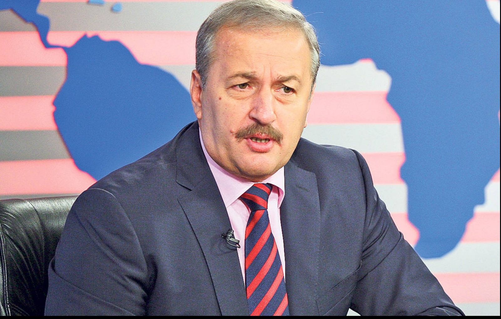 Vasile Dîncu: Dragnea se joacă cu un balon fragil. Există oameni care se tem că vor fi eliminați