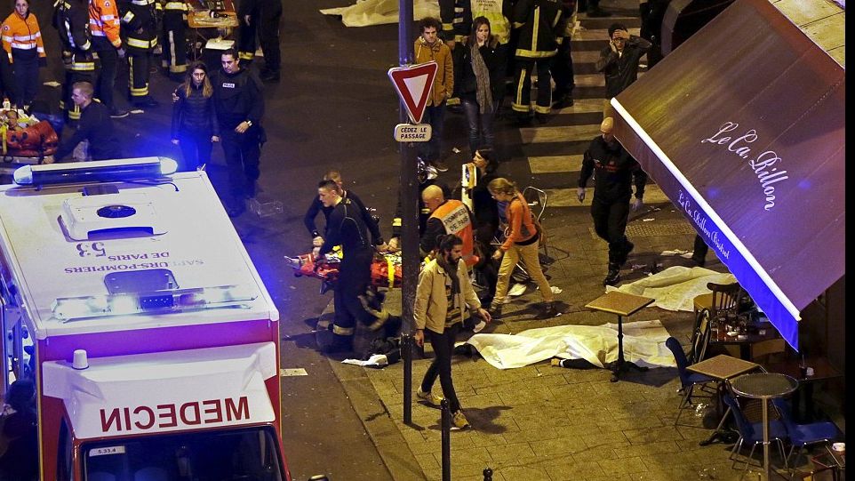 Franţa, în stare de şoc după atacurile teroriste. Bilanţul tragic creşte: 132 morţi, DOI ROMÂNI 