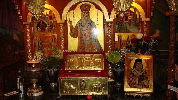 MINUNILE SFÂNTULUI NECTARIE! Rugăciune care îţi indeplineşte toate dorinţele