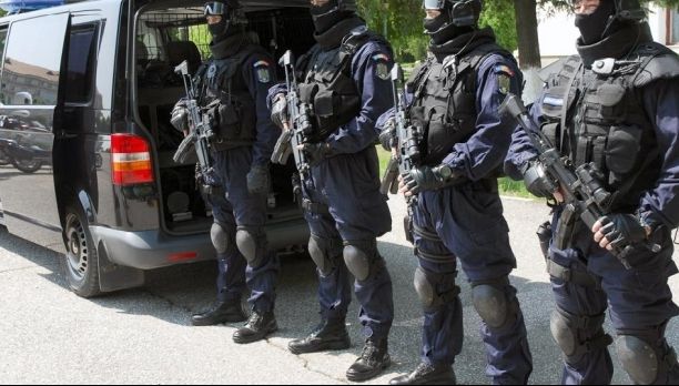 Atentate la Paris: Încă un bărbat inculpat în Belgia pentru asasinate teroriste