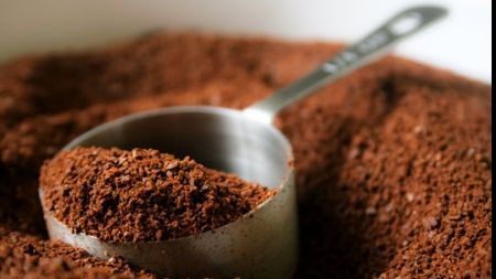 Scapi de celulită în trei săptămâni, folosind cafea. Ce trebuie să faci