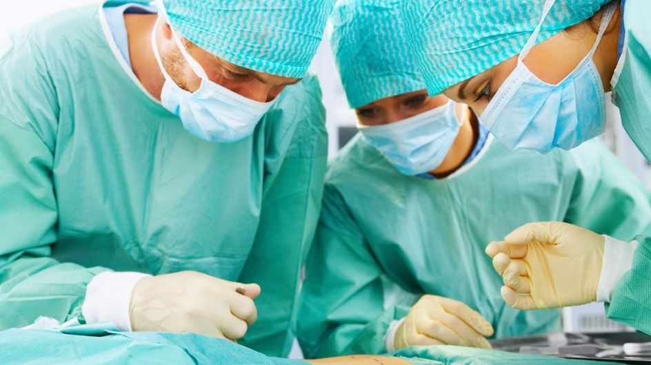 Premieră mondială. Primul transplant de uter, realizat în SUA