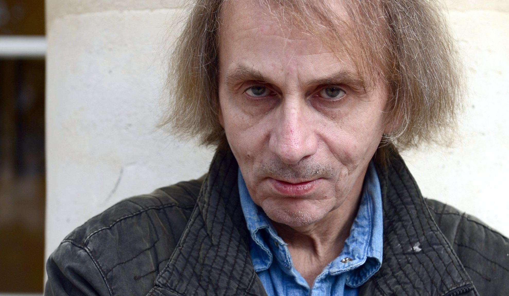 Michel Houellebecq, autorul "Supunerii": "Franța va rezista. Te obişnuieşti cu atacurile teroriste"