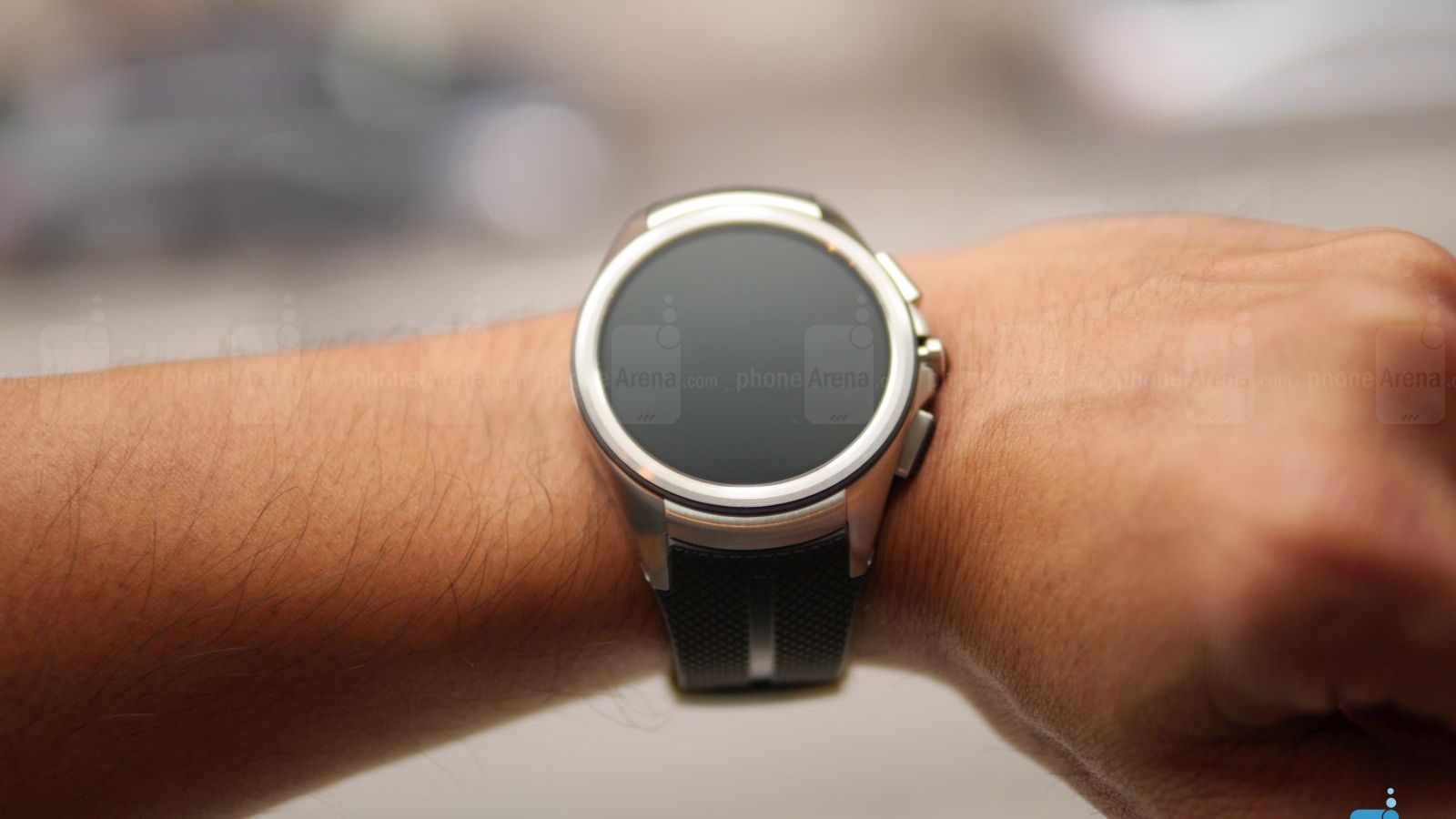 Gafă uriaşă la LG. Noul smartwatch a fost retras