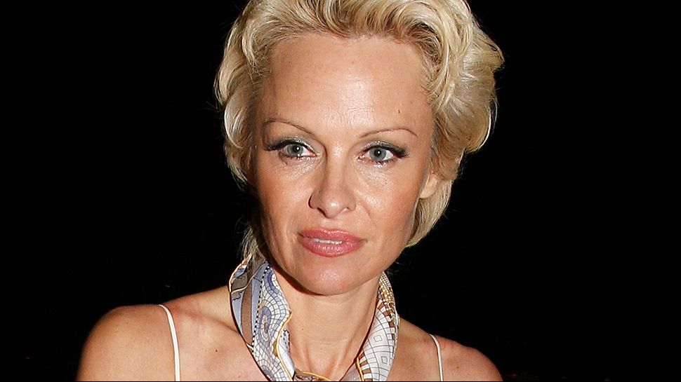Drama Pamelei Anderson: ”Mi s-au mai dat doar 10 ani de trăit”