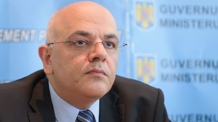 Raed Arafat, răspuns pentru tatăl unui tânăr decedat în Colectiv: "Nu puteam face mai mult"