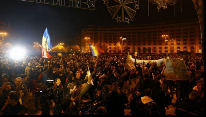 Manifestație de solidaritate la Montreal cu protestele din România