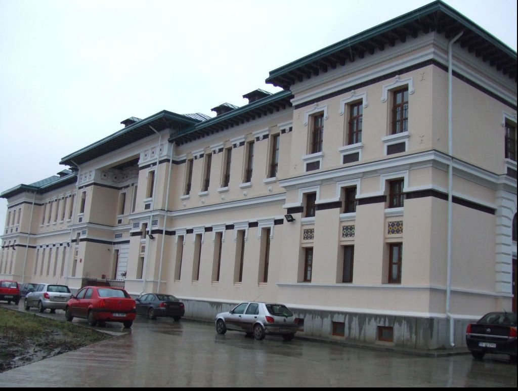 Pericol de explozie la un spital din Iași. Totul e montat sub fereastra saloanelor, fără aviz ISU