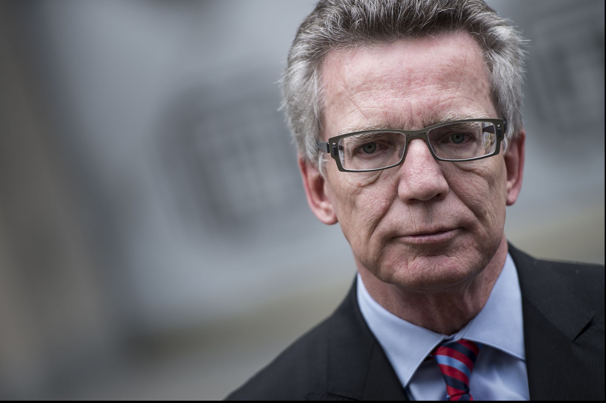 Avertismentul sumbru al unui ministru de interne: ”Atacurile din Paris sunt doar începutul”