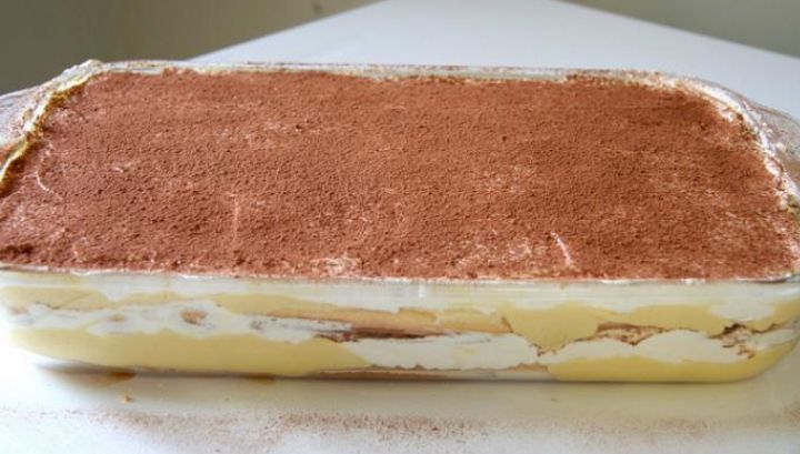 Aşa faci cel mai bun tiramisu de casă. Gata în 10 minute!