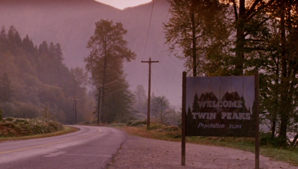 Vă mai aminţiţi serialul "Twin Peaks"? Iată cum va arăta continuarea lui, ce se va lansa în 2016