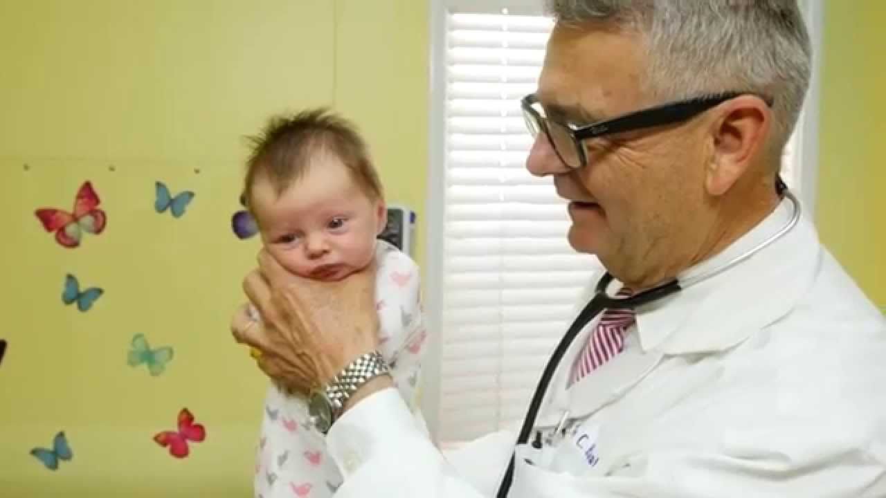 VIDEO. Aşa poţi calma un bebeluş care plânge în doar 3 secunde