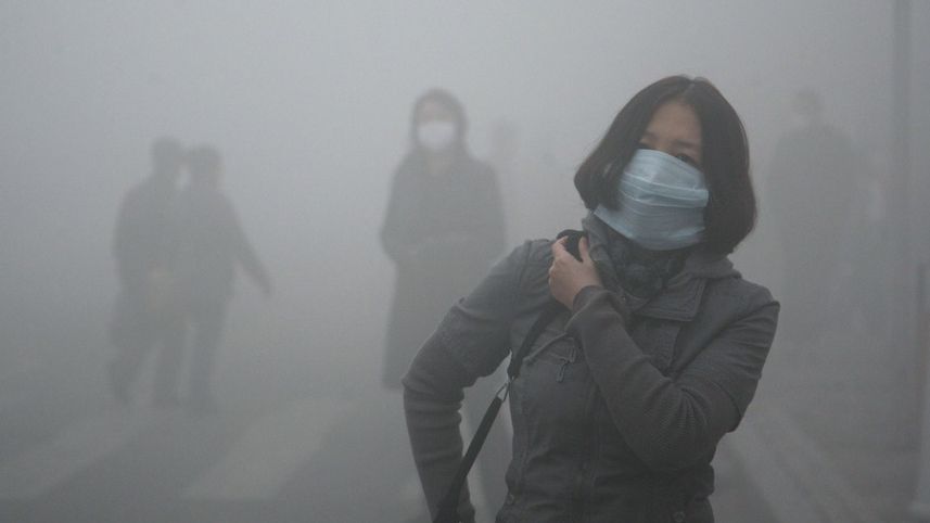 Beijing a ridicat codul roșu de alertă pentru smog
