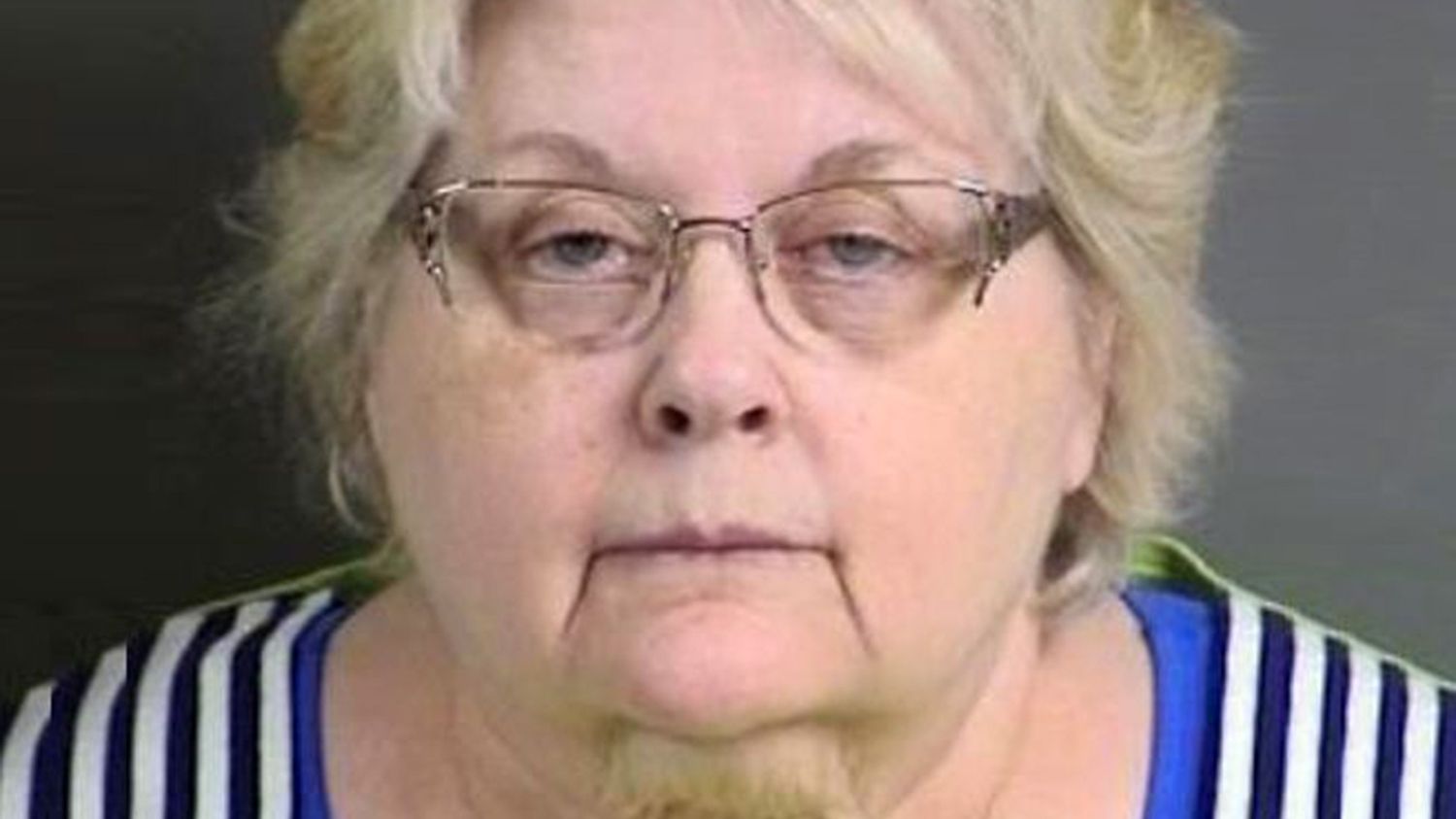 A vrut să-şi vadă nepotul, dar era certată cu nora ei. Ce plan a pus la cale o bunică de 66 de ani