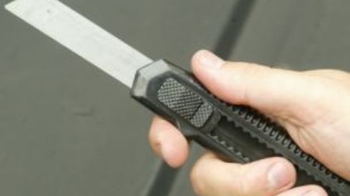 Profesor agresat cu un cutter în regiunea Parisului. Atacatorul a invocat Statul Islamic 