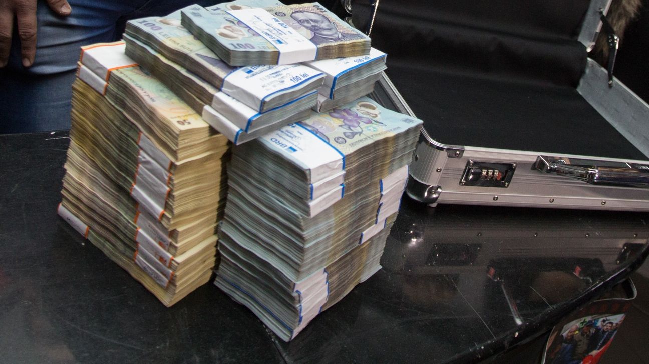 Un braşovean este mai bogat. A câştigat înainte de sărbători 